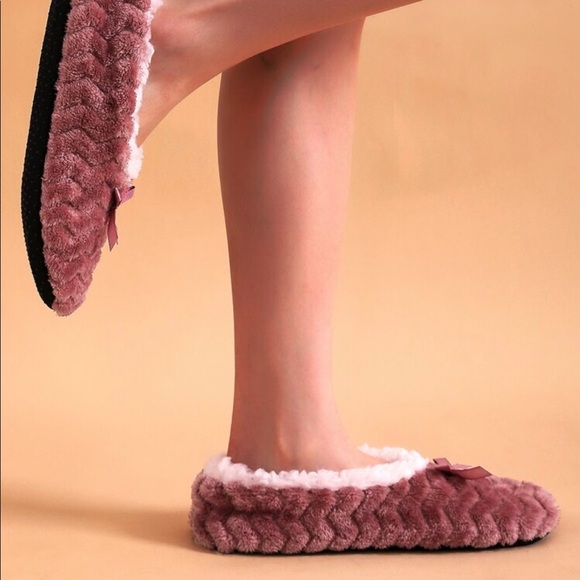 Warm Fuzzy Chevron Slippers - Picture 5 of 5